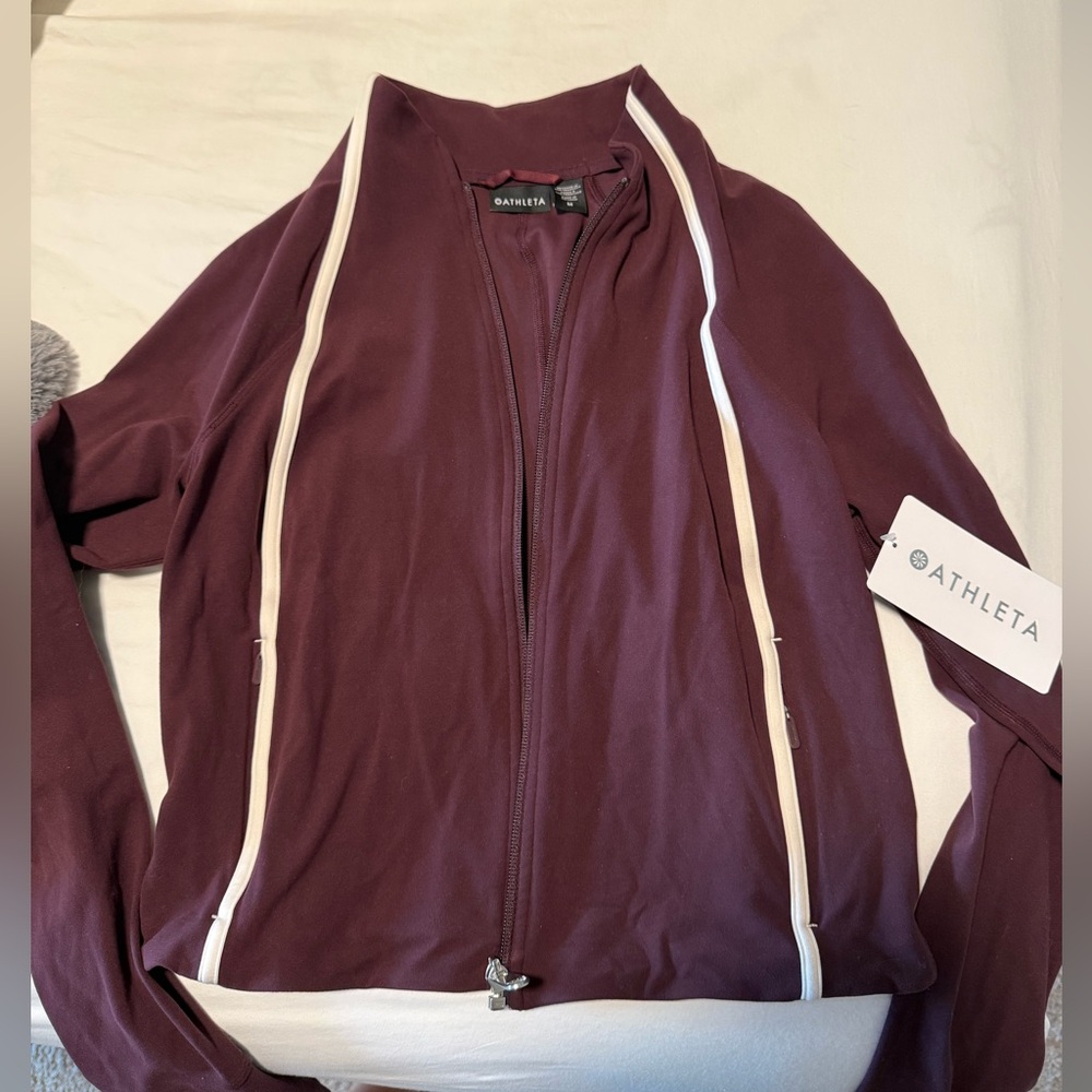 Salutation crop jacket from athleta - NWT